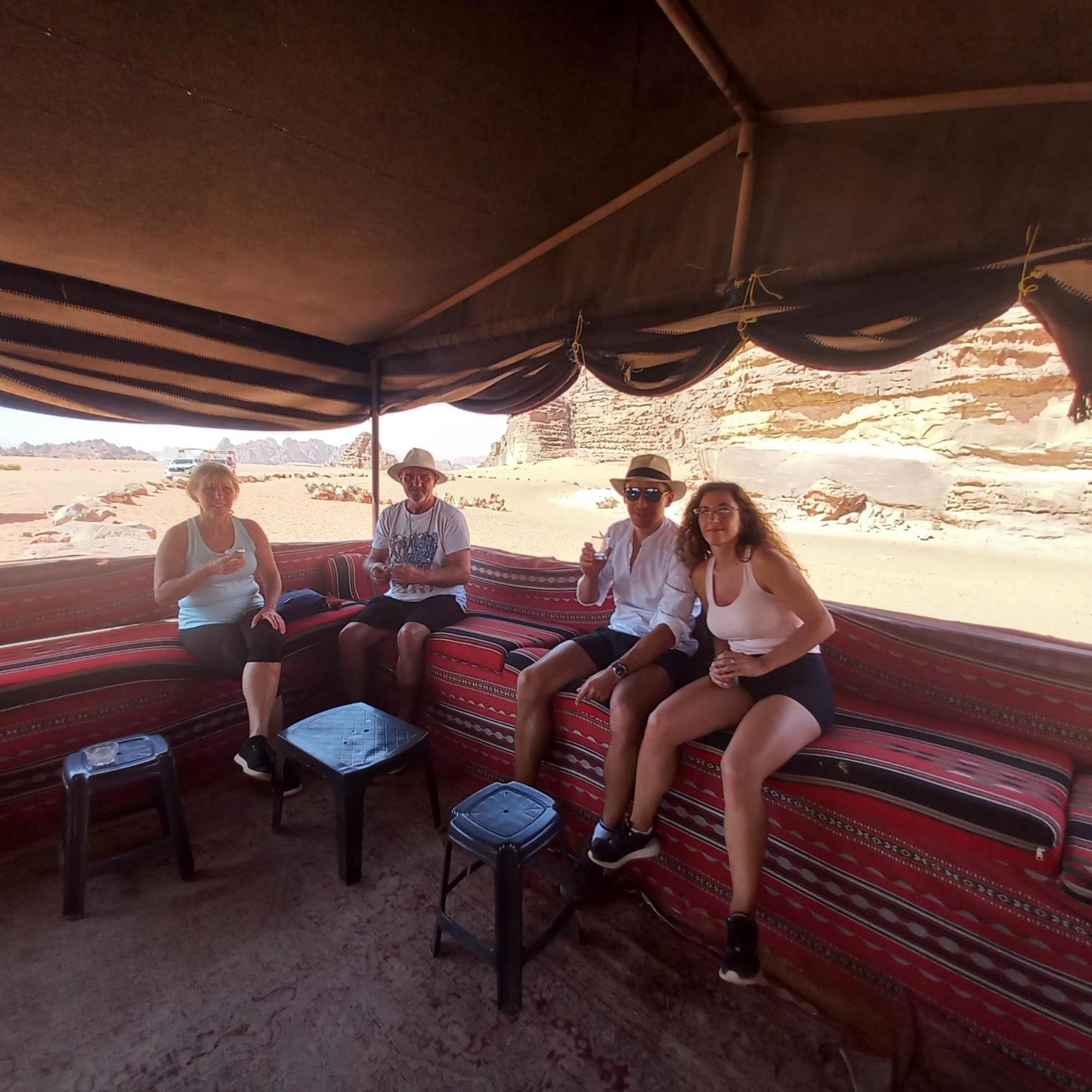 Enad Desert Camp Wadi Rum Eksteriør billede